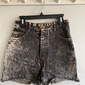 Vintage BONGO 90s high rise acid wash short